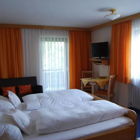 Гостевой дом Haus Carola Бад-Фюссинг